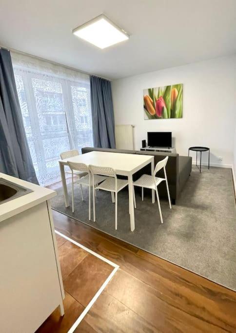 ורשה Green Bialoleka Fine Apartament מראה חיצוני תמונה